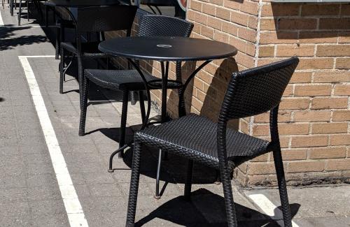 Sidewalk Dining in Corvallis