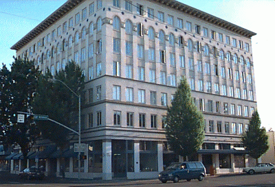 Benton Hotel