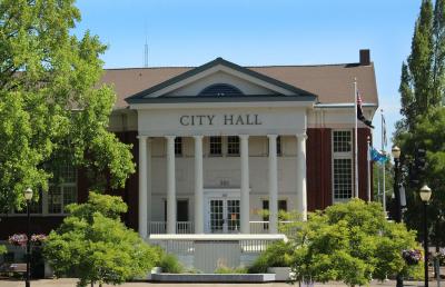 Corvallis City Hall on a sunny July day