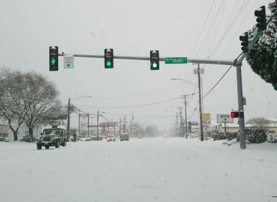 Snow on 9th Street in Corvallis